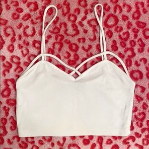 White brandy Melville crop top🤍✨